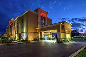 Image of Hampton Inn & Suites Clarksville