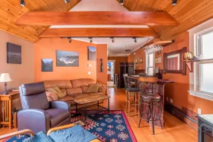 Image of Prime City Living Townhouse 4 Bedroom Townhouse by RedAwning