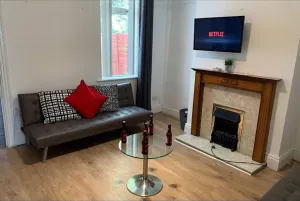 Image of Gateway Mews WV1 stays 5Beds Parking Long stay discounts