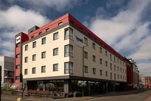 Image of Spark by Hilton Luton