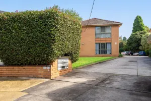 Image of Comfy One-bedroom Unit Between City and Airport