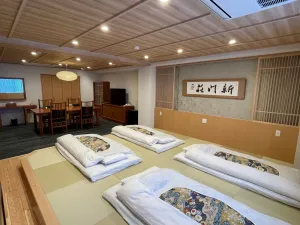 Image of Gion Shinmonso