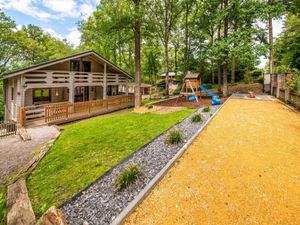 Image of Spacious chalet with sauna and bubble bath
