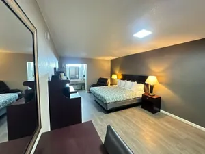 Image of Loyalty Inn Gainesville