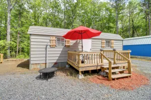 Image of Higden Studio Cottage < 1 Mi to Greers Ferry Lake