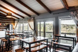 Image of Cliff Dwellers Inn
