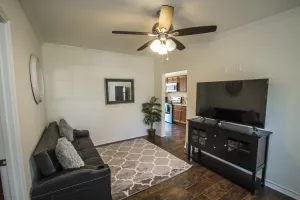 Image of Hays St Cozy Remodeled 2BR/2BA house sleeps 8