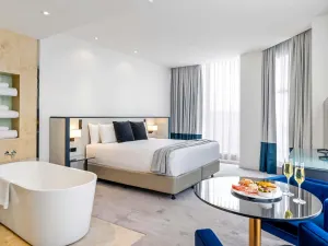 Image of Peppers Waymouth Hotel