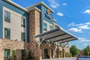 Image of Comfort Inn & Suites