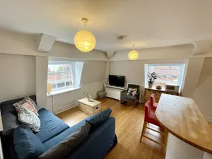Image of Bright 1 bed flat near Cabot Circus