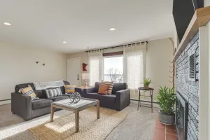 Image of Fire Pit, Waterfront + Boat Dock: Detroit Lake Gem