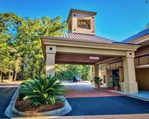Image of Clarion Inn & Suites Aiken South