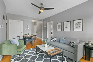 Image of Chicago Lifestyle 3BR Apt in Lake View