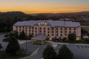 Image of Fairfield Inn & Suites by Marriott Cumberland