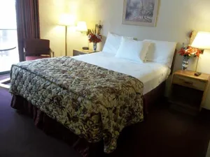 Image of Carriage House Motor Inn