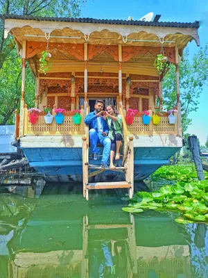 Image of Houseboat New world
