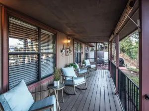 Image of Groovy View
