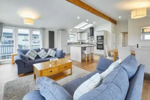 Image of Host Stay Juniper Deluxe Lodge