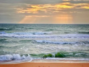 Image of Ocean Sunrise 3 Bedroom Home by RedAwning