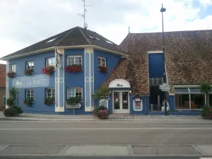 Image of Hotel Restaurant De La Poste Mulhouse Ottmarsheim