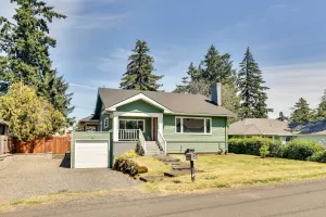 Image of Charming Portland Home, Walk to Light Rail!