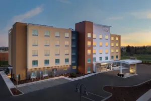 Image of Fairfield Inn & Suites by Marriott Santa Rosa Rohnert Park