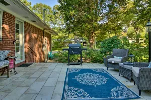 Image of Charming Florence Getaway with Fireplace and Grill!