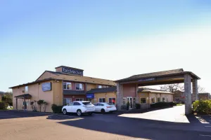 Image of Travelodge by Wyndham, Newberg