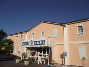 Image of Quick Palace Le Mans