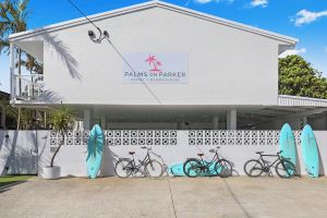 Image of Palms on Parker Backpackers