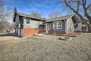 Image of Sioux Center Split-Level Home with Game Room!