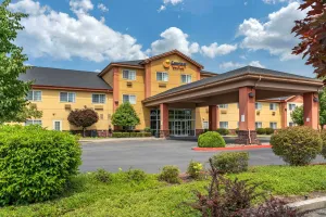 Image of Comfort Suites Salem