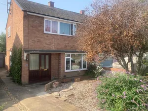 Image of Stunning 3 -bed Semi Detached House in Cambridge