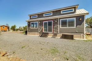 Image of 2 Mi to Rainbow Lake Lovely Lakeside Tiny Home