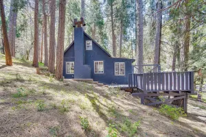 Image of Crestline Vacation Rental, Close to Hiking Trails!