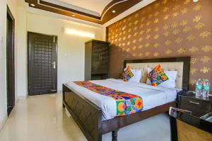Image of Hotel City Palace - Near Railway Station