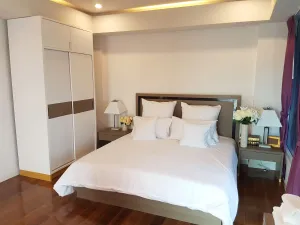 Image of S.E.T Thanmongkol Residence