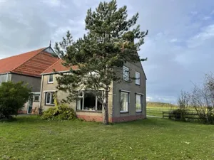 Image of De Bocht Modern Retreat