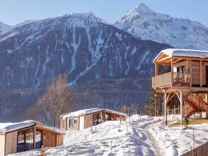 Image of Chalet With Dishwasher, in the Area