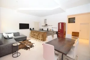 Image of Loft directly next to Oktoberfest and downtown
