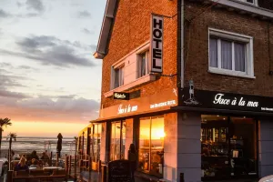 Image of Face à la mer