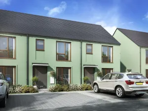 Image of Room in Guest Room - Double Room, Full Kitchen, Smart TV, Shared Bathroom in 3-bed Home