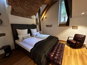 Image of Historical Luxury Homes - Luxus Familien Suite