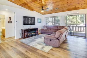 Image of Walk to City Park Family-Friendly Show Low Home