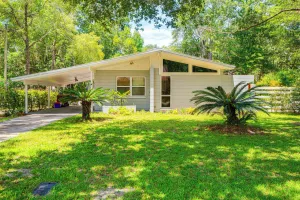 Image of Mid-century Gainesville Getaway: 3 Mi to UF Campus
