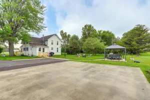 Image of Welcoming Port Clinton Vacation Rental!