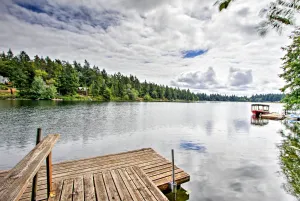 Image of Anderson Island Retreat w/ Lakefront Deck & Canoe!