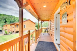 Image of Private Hot Tub Tuckasegee River Couples Escape