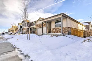 Image of 10 Mi to DIA Spacious Aurora House with Yard!
