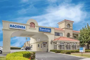 Image of Travelodge by Wyndham Costa Mesa Newport Beach Hacienda